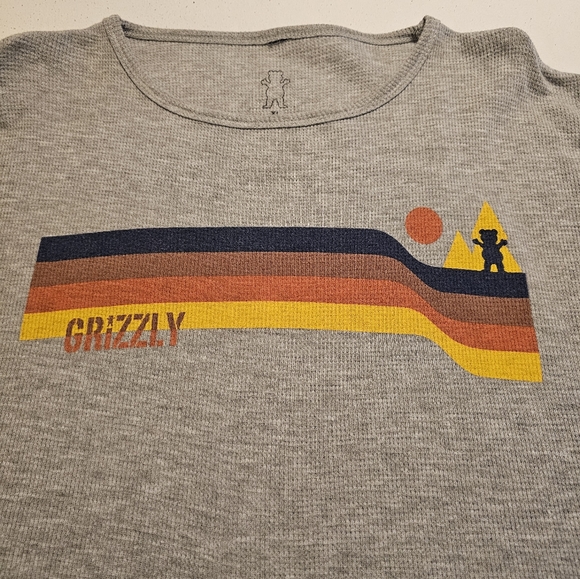 Sweatshirt - Picture 6 of 6